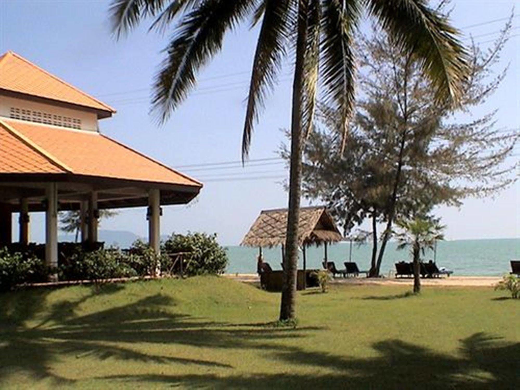 Coral Hotel Bangsaphan Bang Saphan Exteriör bild