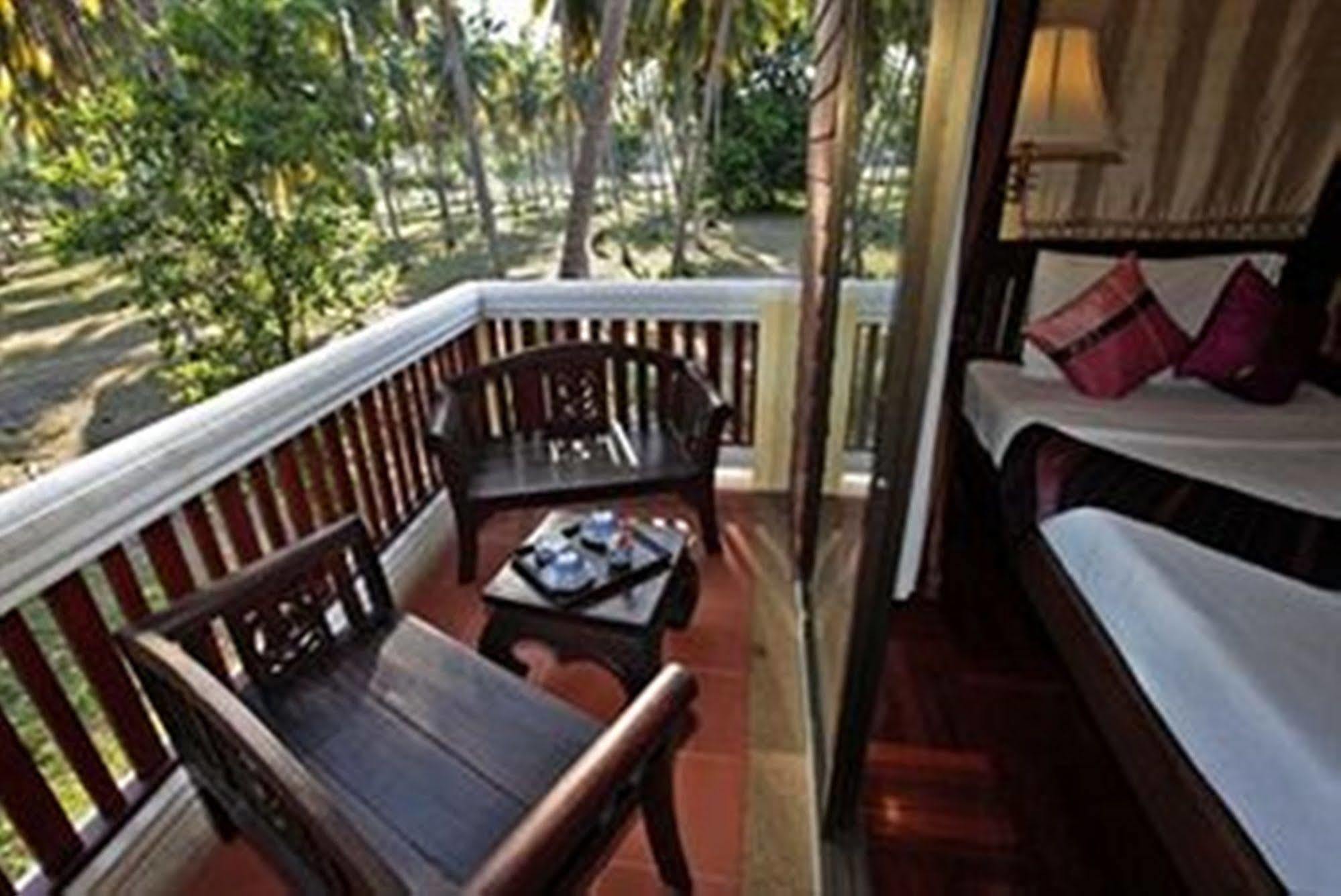 Coral Hotel Bangsaphan Bang Saphan Exteriör bild